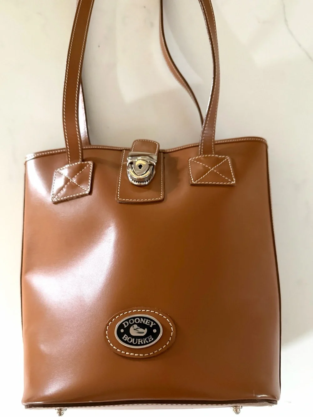DOONEY & BOURKE•British tan leather bucket shoulder bag EUC